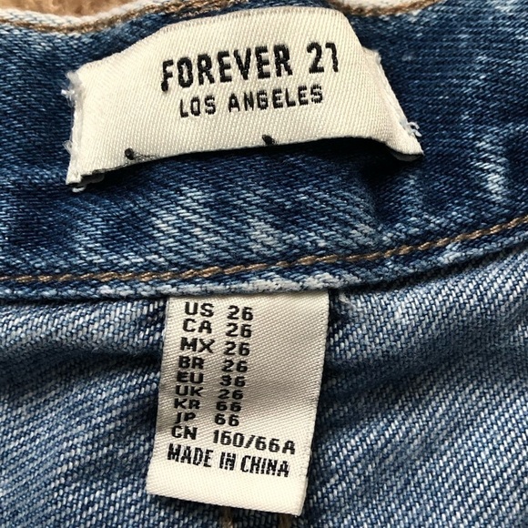 3/$25 🙌🏼 Forever 21 Acid Wash Zipper Side High Waisted Short Jean Shorts 26 - Picture 3 of 4